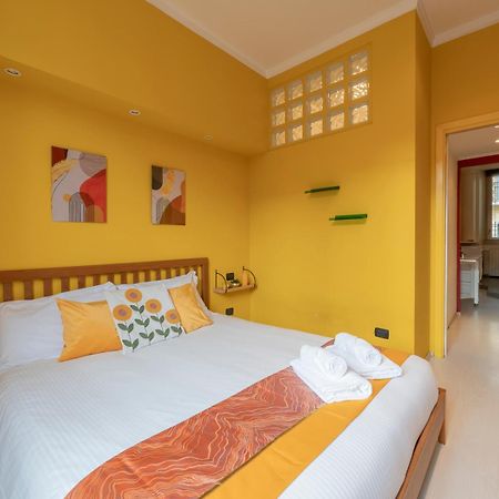 Xenia Apartments - Colorful Apartment In Fiera Area Milano Eksteriør bilde
