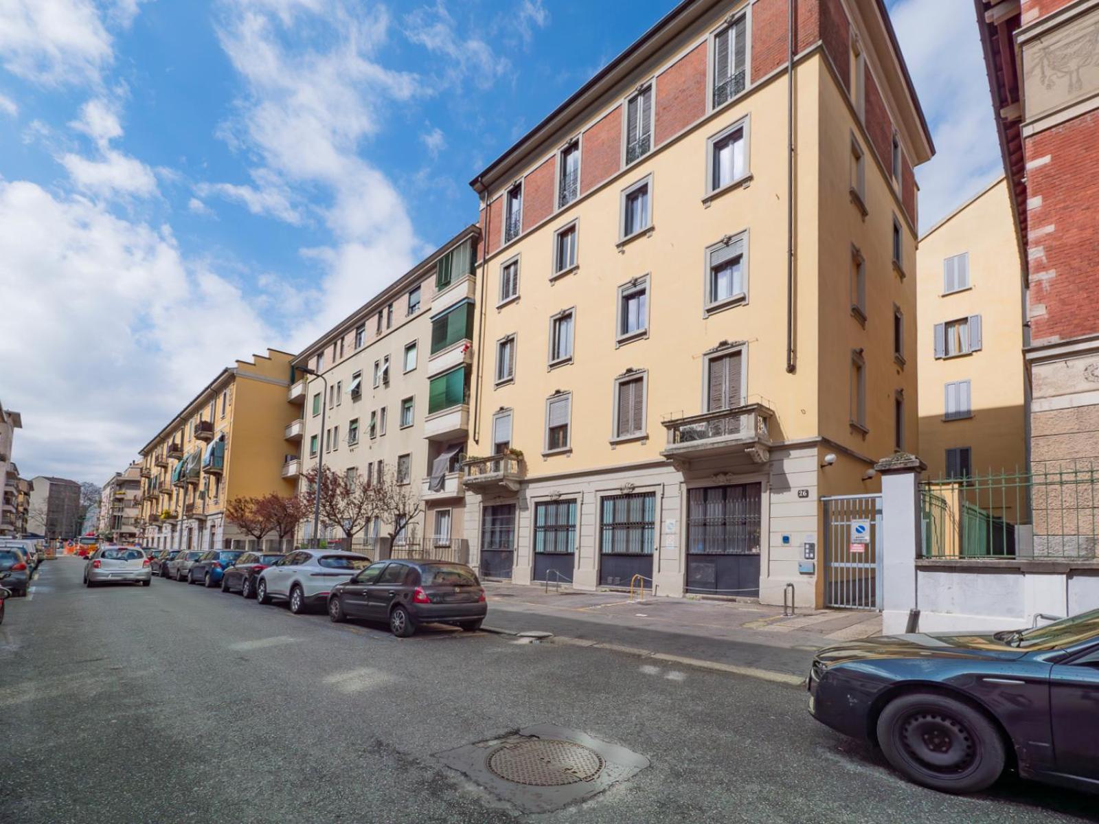 Xenia Apartments - Colorful Apartment In Fiera Area Milano Eksteriør bilde